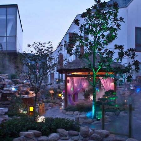 Scholars Shushan Hot Springs Resort Сучжоу Экстерьер фото